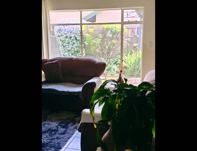 3 BEDROOM HOUSE TO LET IN VANDERBIJLPARK SE 6